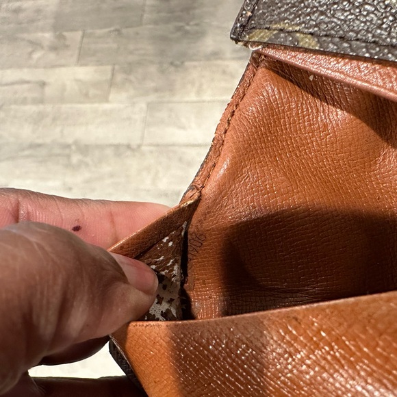 Louis Vuitton Brown and Gold Monogram Card Holder - Picture 7 of 11